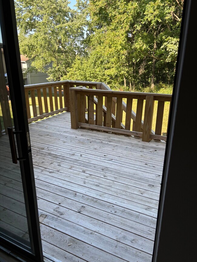 Foto del edificio - 2356 Hidden Meadow Ln