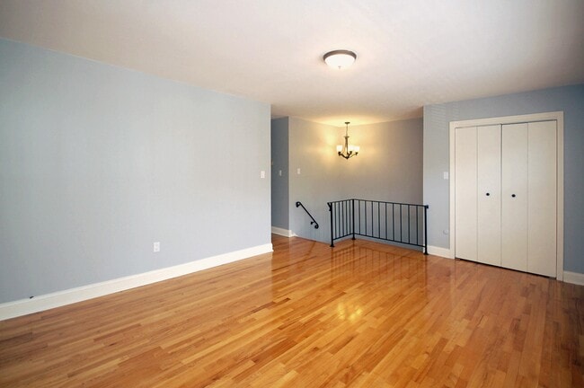Building Photo - 599 Liberty Ave