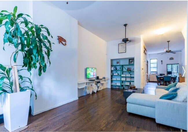 Living Room - 147 W 118th St