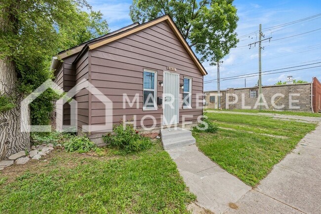 Foto del edificio - 21415 Woodside Ave