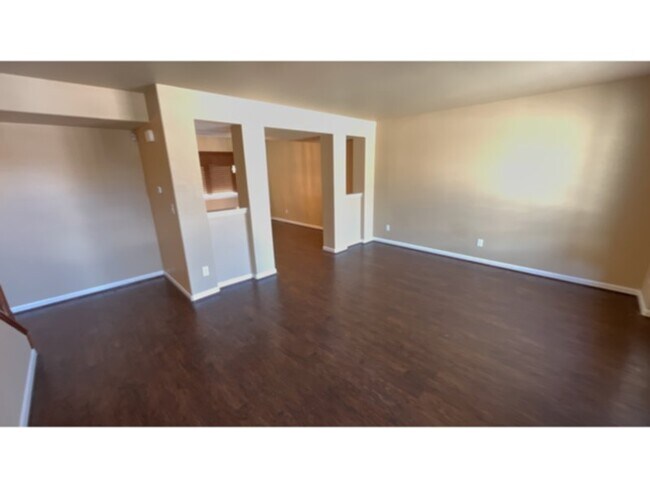 Building Photo - Outstanding 2 Story Home in The Glen at Wi...