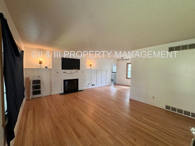 Foto del edificio - 5215 N Wayne Ave