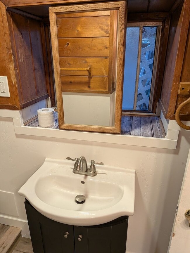 Building Photo - La Mesa