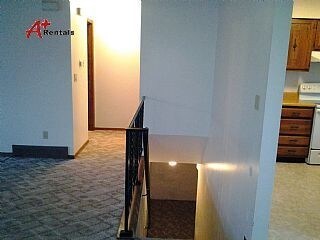 Building Photo - Two bedroom Two bathroom duplex for rent