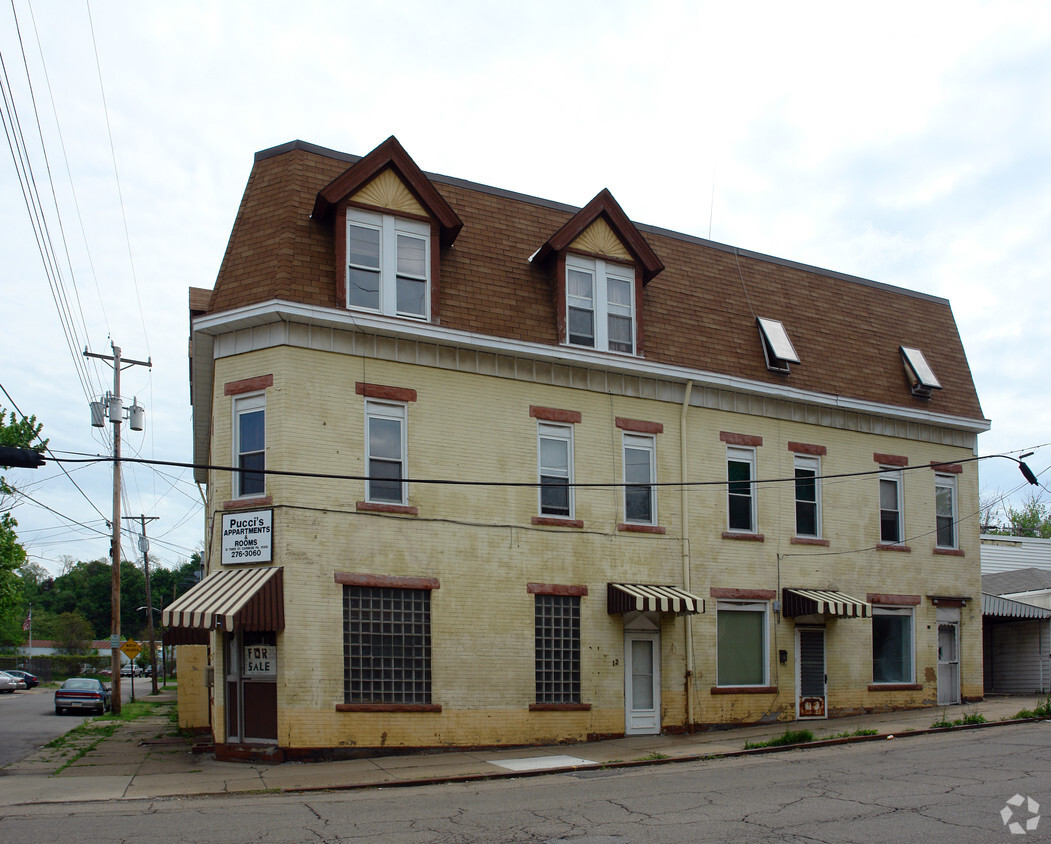 Building Photo - 12 3rd Ave