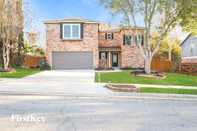 Building Photo - 3438 Columbia Dr