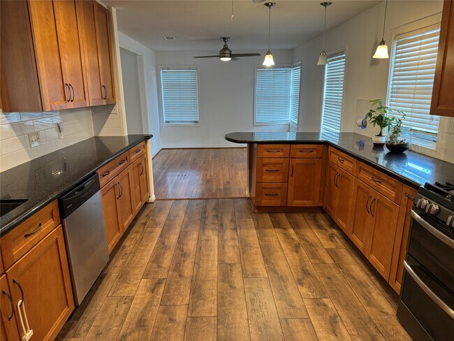 Foto del edificio - 6944 Burgess St