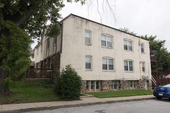 Building Photo - 5426 Jonquil Ave