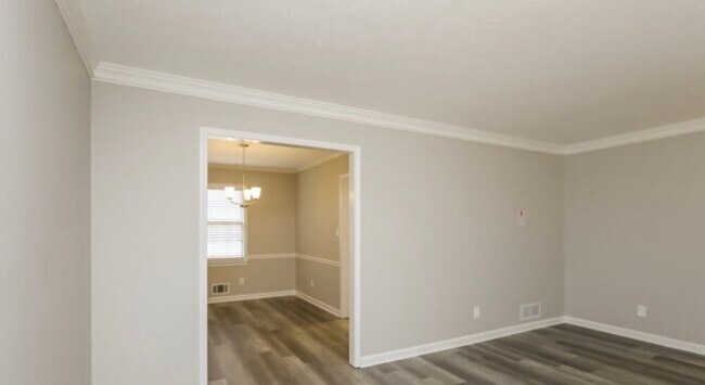 Spacious rooms - 374 Ansley Brook Dr