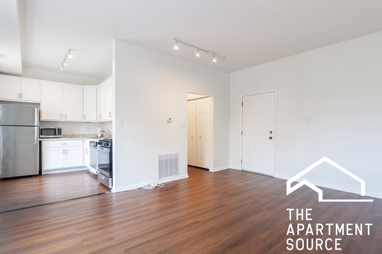 Foto principal - 3751 N Halsted St