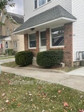 Building Photo - 399 E Main St