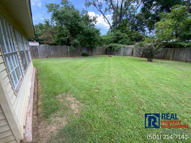Foto del edificio - 6522 Farmstead Rd