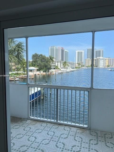 Foto del edificio - 462 Golden Isles Dr