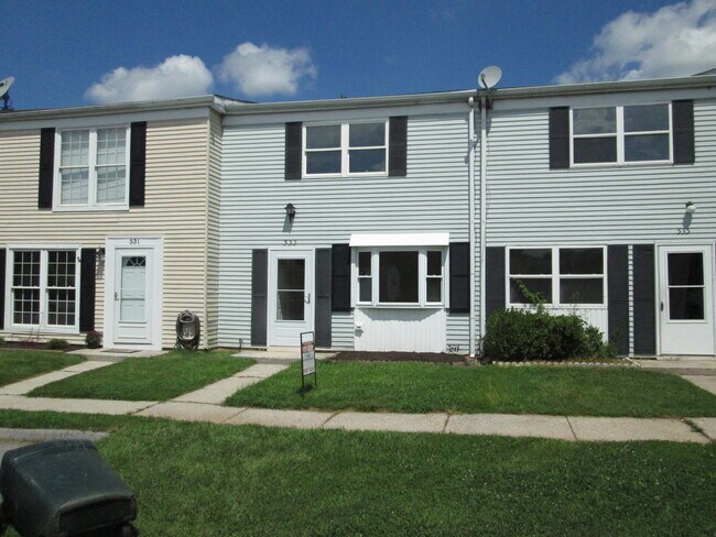 Building Photo - 533 Daisy Dr
