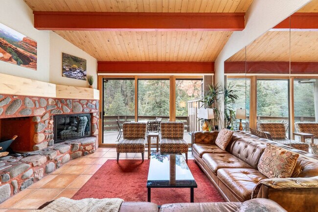 Building Photo - Nature's Haven in Sedona | Ideal Getaway f...