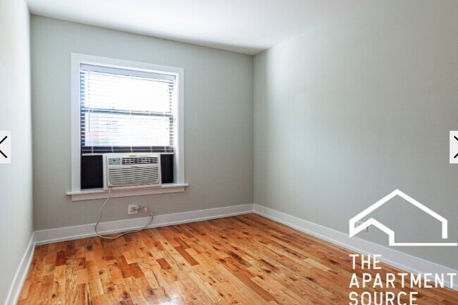 Building Photo - 550 W Arlington Pl