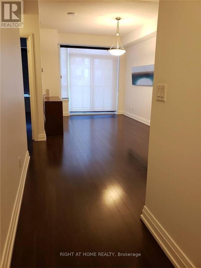 Photo du bâtiment - 7165 Yonge St