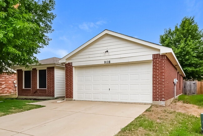 Foto del edificio - 9108 Chisholm Trail