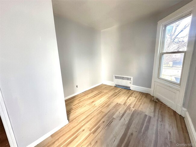 Foto del edificio - 25 Fletcher Ave