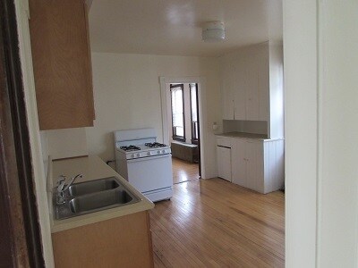 Foto del edificio - 524 8th Ave NE