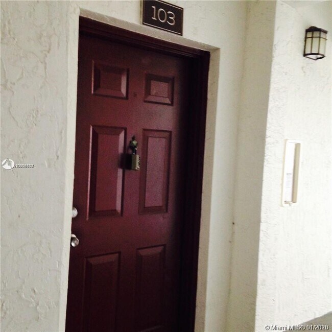 Foto del edificio - 11255 W Atlantic Blvd