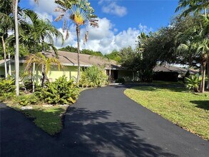 Building Photo - 17900 SW 77th Ave