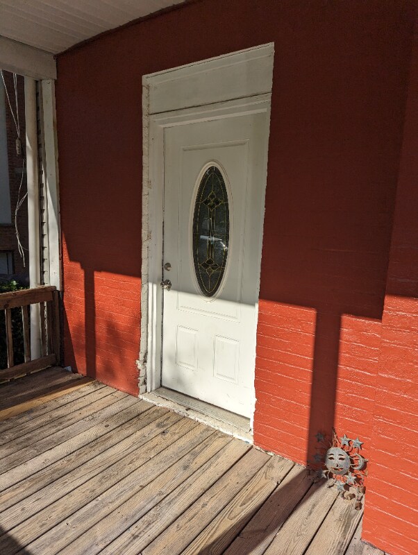 203 S Augusta Ave Unit Apartment 2, Baltimore, MD 21229 Room for Rent