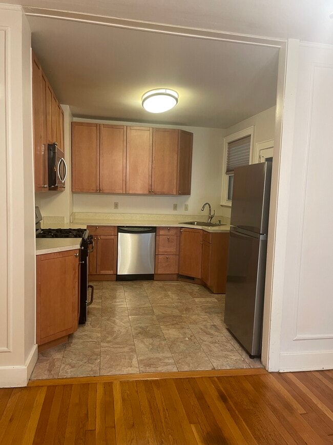 Building Photo - 1422 N Negley Ave