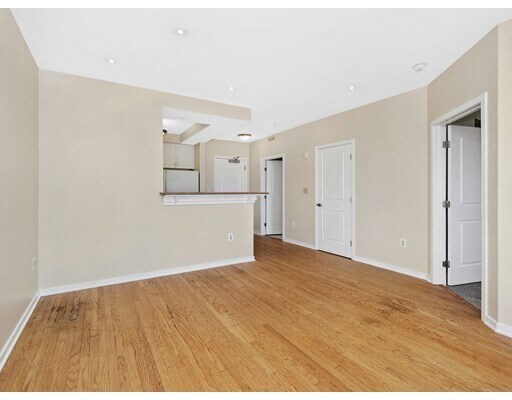 Foto del edificio - 175 Cottage St