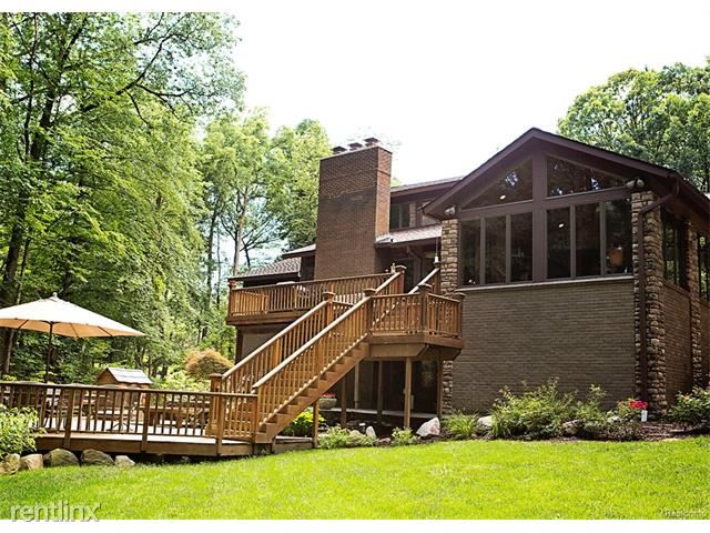 Foto del edificio - 2320 Chestnut Dr