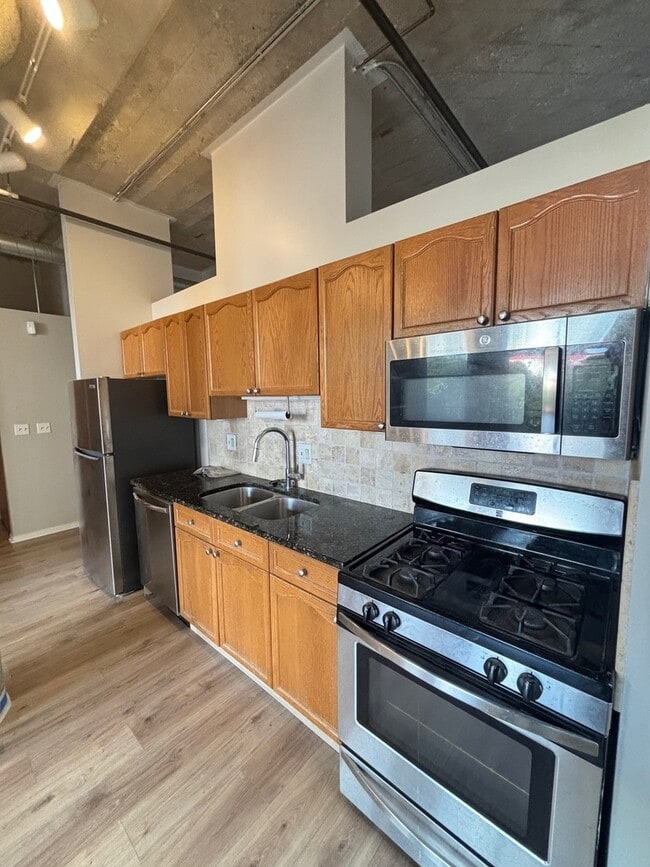 Building Photo - 1516 S Wabash Ave