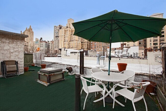 Building Photo - 32 West 87th Street