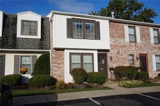 Building Photo - 663 French Rd