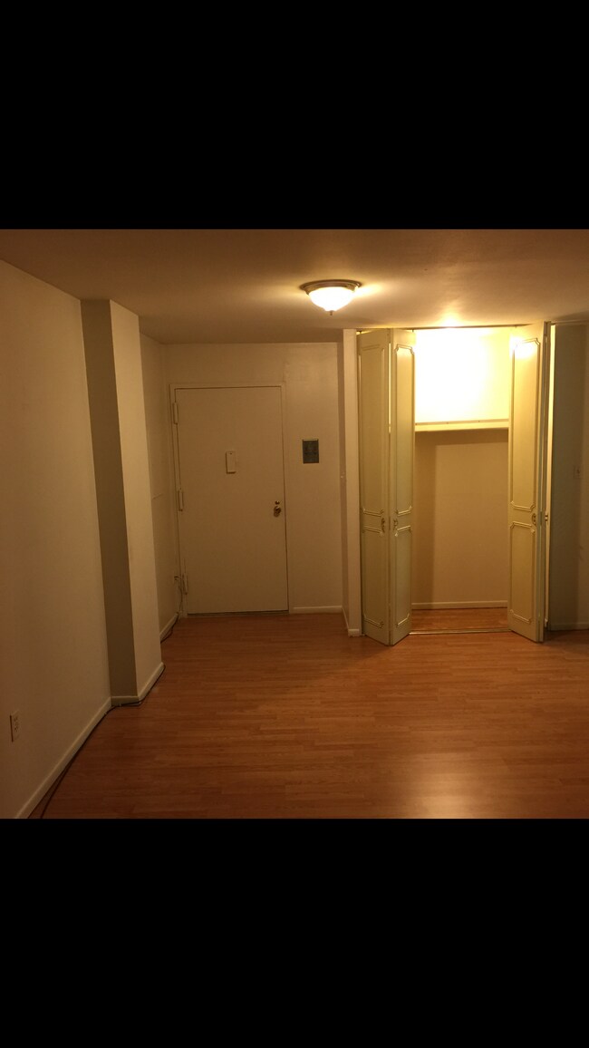 Foto del edificio - 30 Woodland St