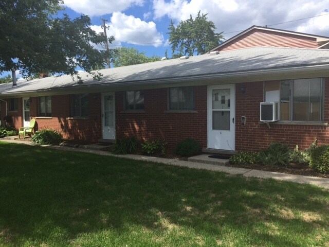 Primary Photo - 3905 Devon Rd