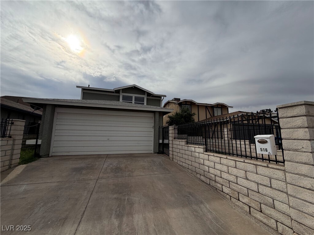 Foto principal - 516 Inness Ave