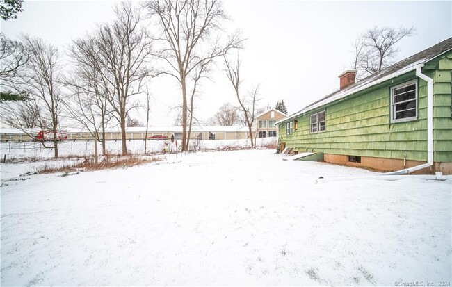 Building Photo - 123 Meriden Rd