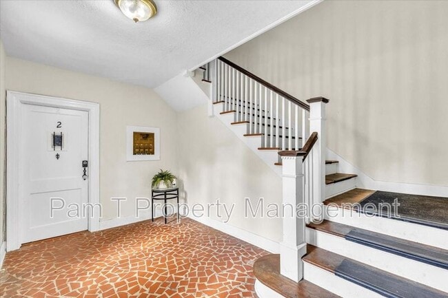 Foto del edificio - 740 E.45th St. #2