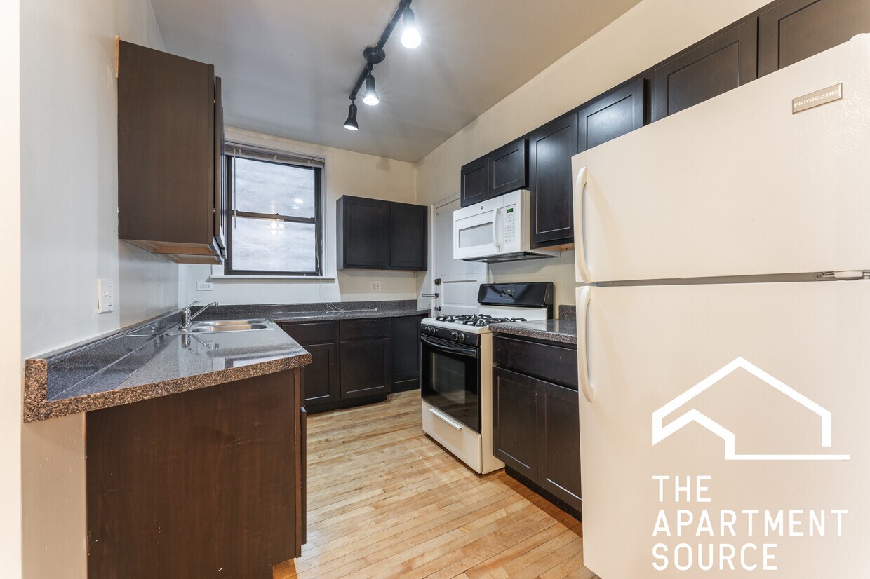 703 W Junior Ter Unit 2S, Chicago, IL 60613 Apartments in Chicago, IL