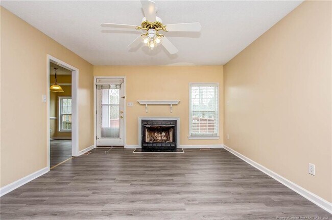 Foto del edificio - 3813 Constance Rd