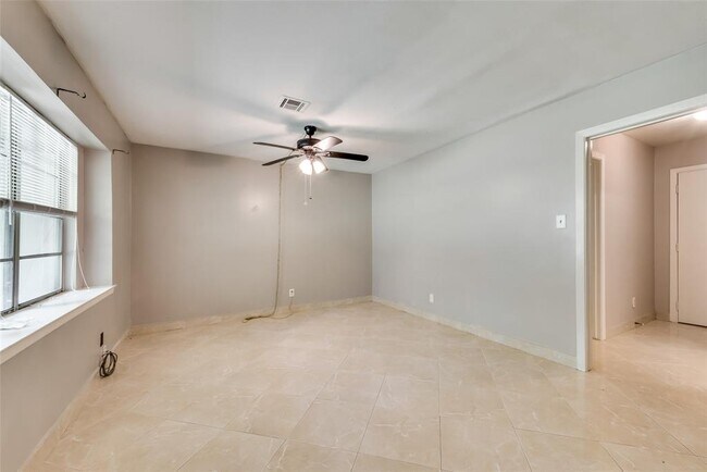 Building Photo - 1522 Baggett Ln