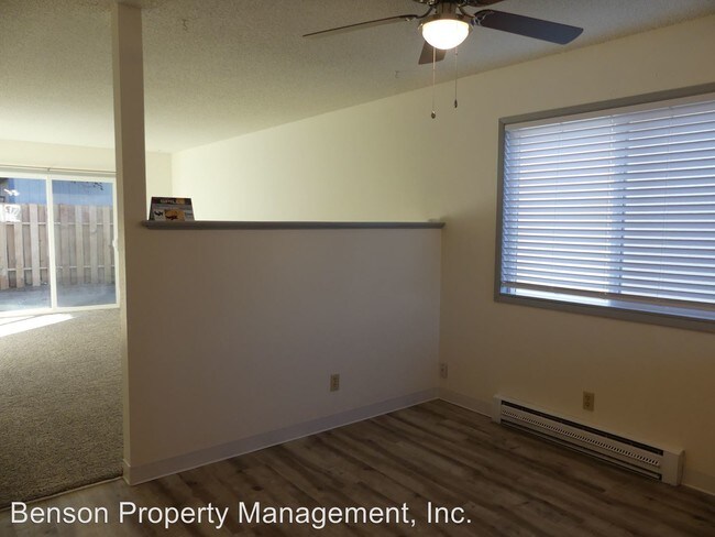 Foto del edificio - 110-162 NW 15th St