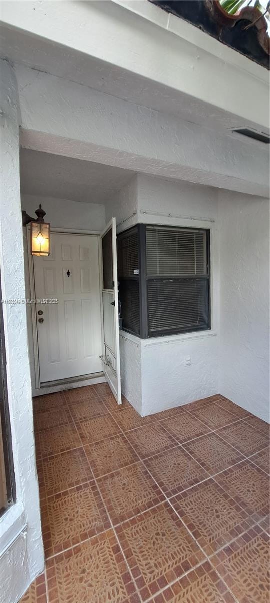 Building Photo - 2410 San Remo Cir
