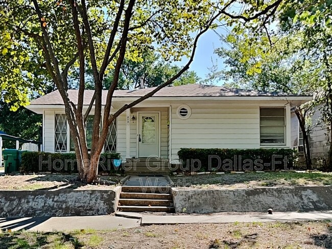 Building Photo - 213 N Carr Ave