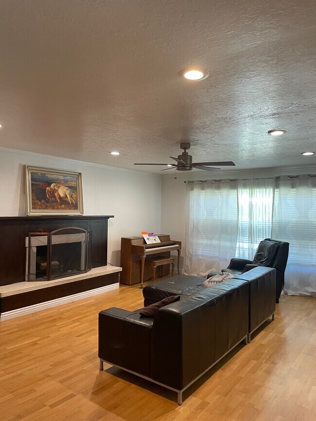 Foto del edificio - 600 E 3400 N