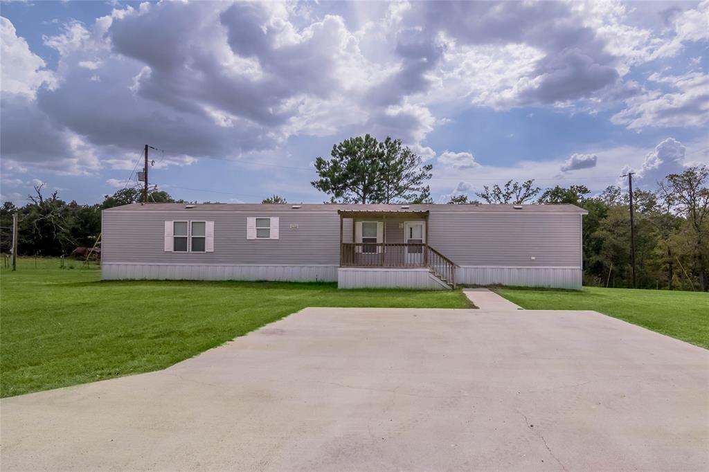 Primary Photo - 37 Riverside Ln
