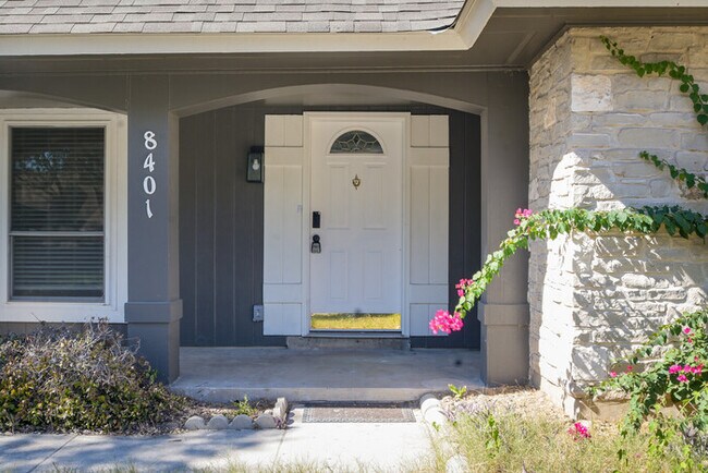 Foto del edificio - 8404 Timber Crest Dr - For Rent