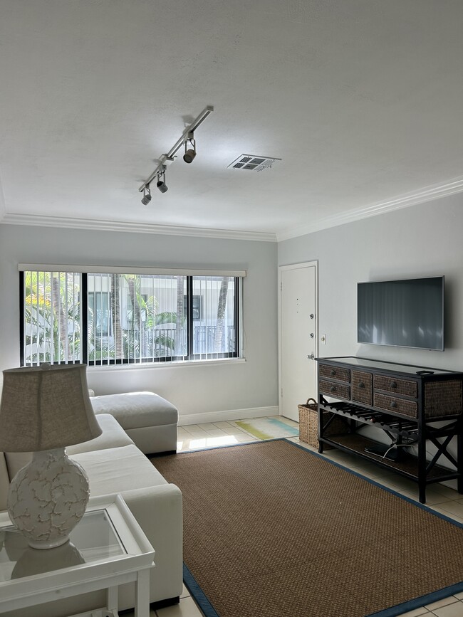 Foto del edificio - 122 Peruvian Ave