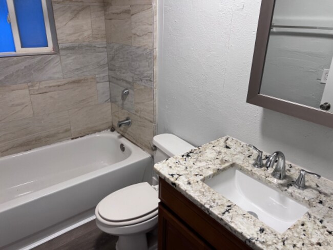 Foto del edificio - 120 4th St N