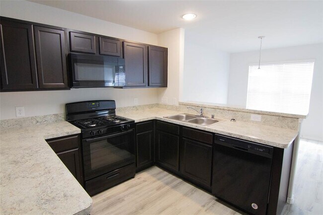 Foto del edificio - 5407 Hawksbury Creek Trail